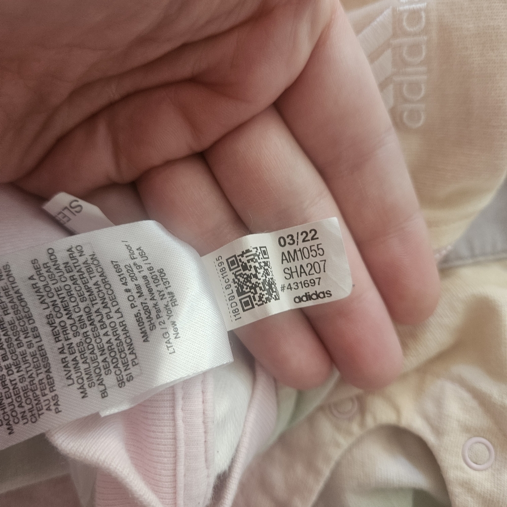 ๐๐5/$25๐๐Adidas Pastel Tie-Dye Baby Jumpsuit - Picture 6 of 10